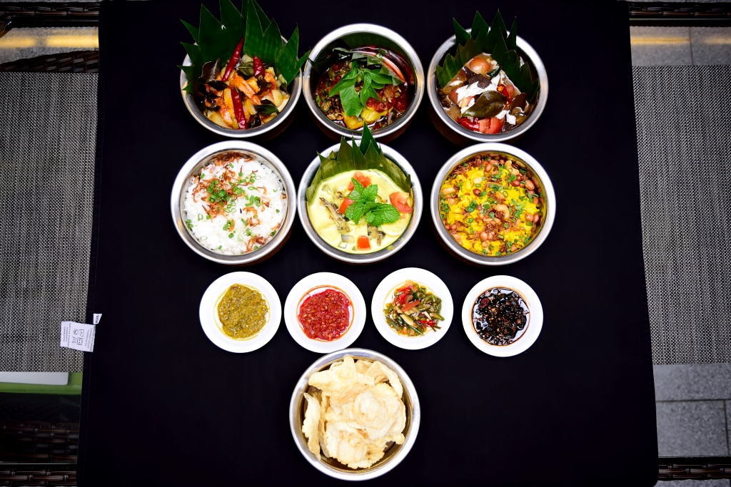 Kilas Balik Budaya Kuliner Indonesia Dengan Menikmati Menu Rijsttafel A La Masa Kolonial